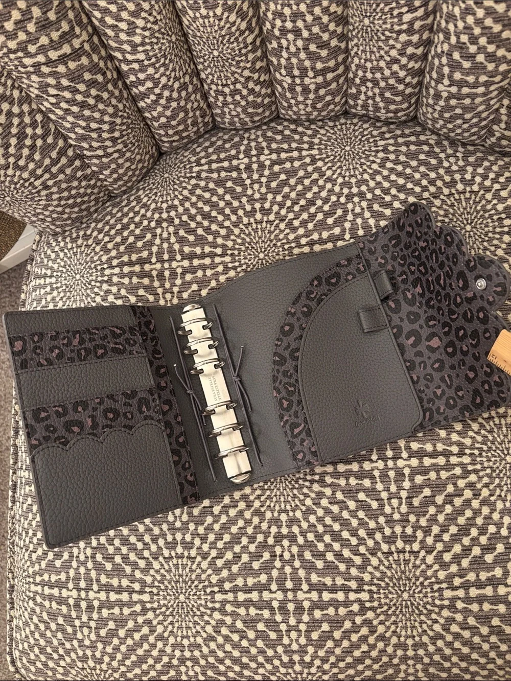 Aura Estelle A6 Rings 30mm Planner Cover Leopard Luxe Grey NEW and unused